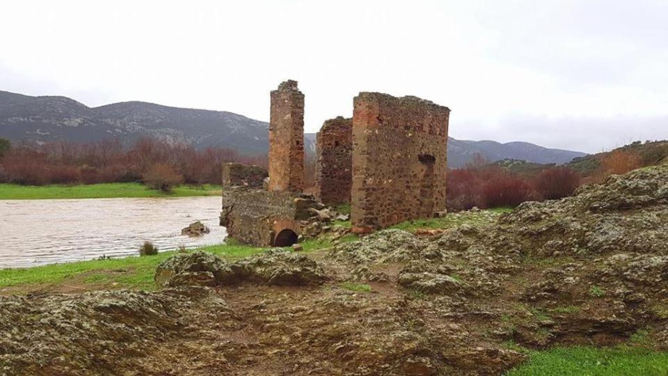 La Tia Nicolasa Puebla de Don Rodrigo Buitenkant foto